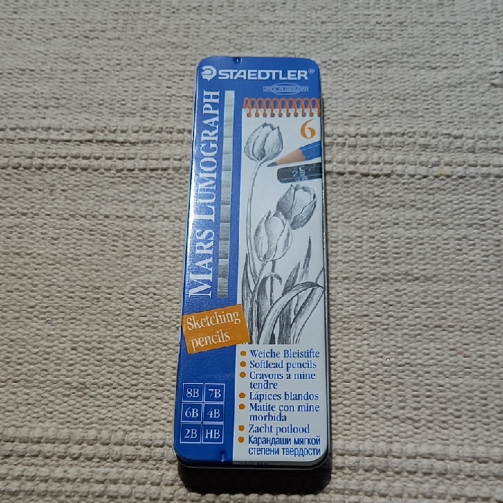 Staetdler Mars Lumograph Sketching Pencils
